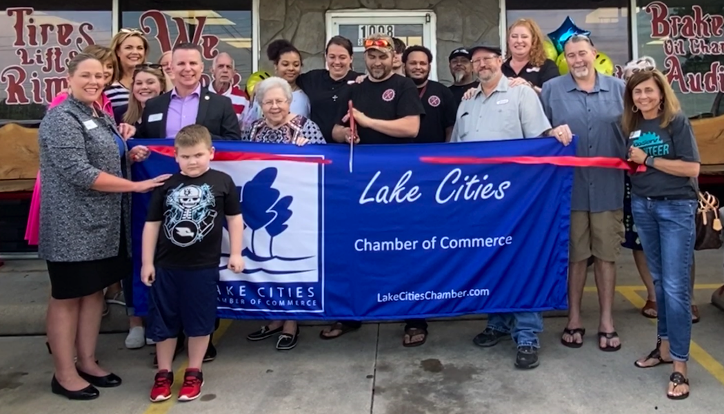 Lake Cities Chamber of Commerce | Lott Automotive & Cuts Ribbon Cutting | June 4, 2021